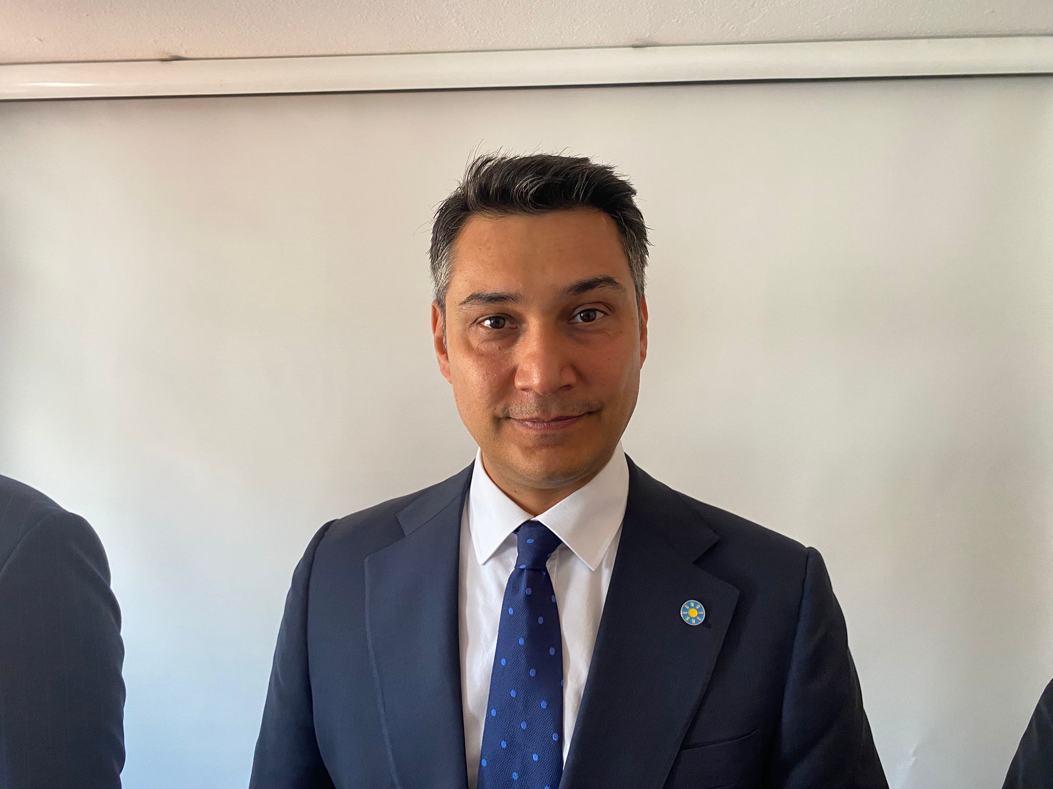 İYİ Parti Genel Başkan Yardımcısı Alper Akdoğan ve İYİ Parti Edirne Milletvekili Mehmet Akalın, il ziyaretleri kapsamında Edirne’de partililerle bir araya gelerek ülke ve şehir gündemine dair çarpıcı açıklamalarda bulundu.